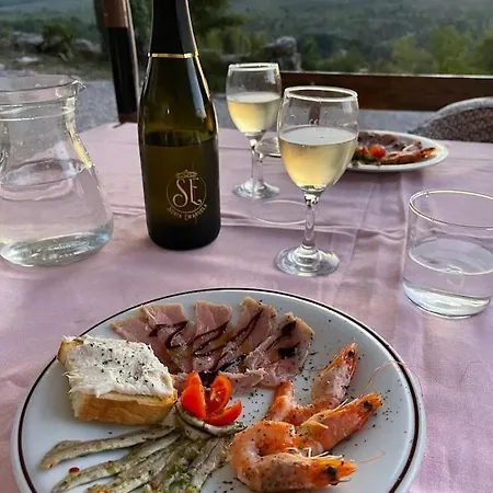 Πανσιόν Skalameri 3*